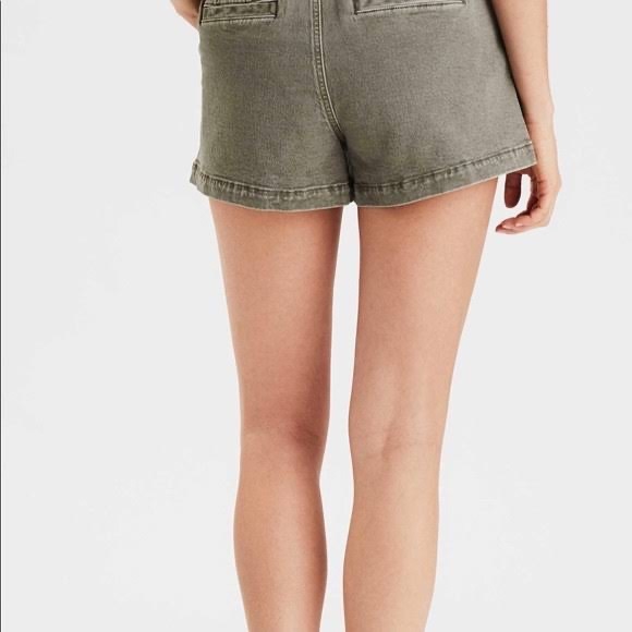 (A5) American Eagle Green Mom Paperbag Shorts Tied Waist Stretch, Size 2, NWT - Picture 2 of 6